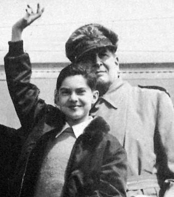 Lời cầu nguyện của Tướng Douglas MacArthur cho con trai duy nhất